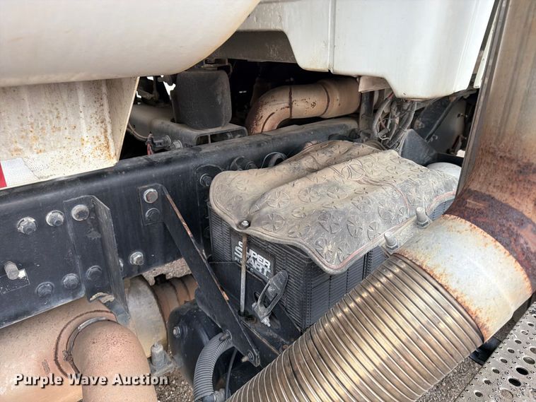 image for item FN5812 2005 Sterling L9500 dump truck