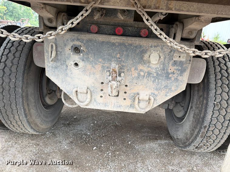 image for item FN5812 2005 Sterling L9500 dump truck