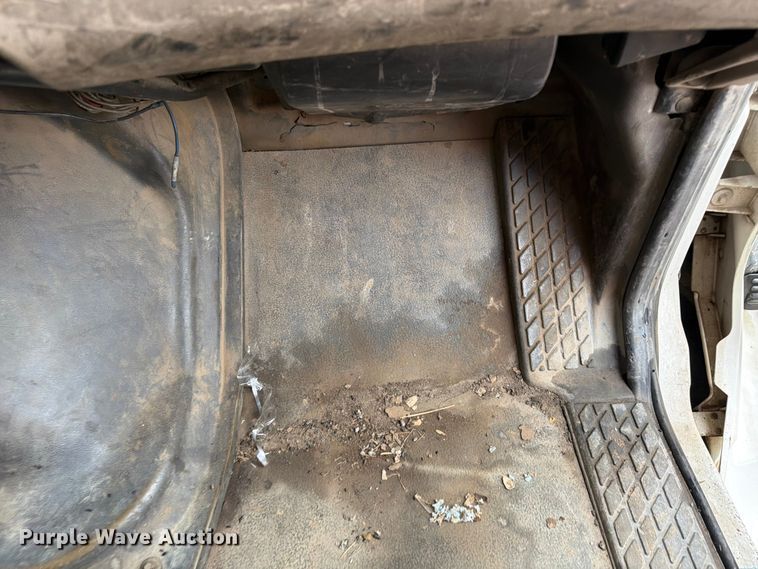 image for item FN5812 2005 Sterling L9500 dump truck