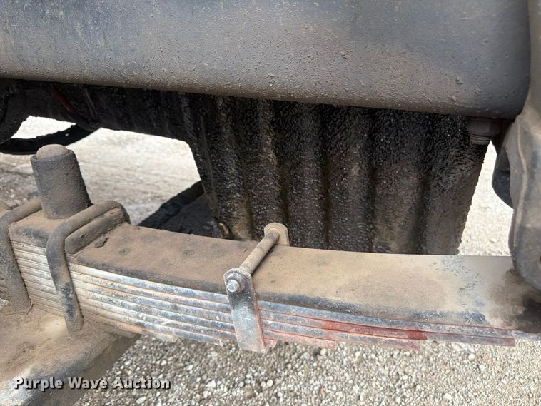 image for item FN5812 2005 Sterling L9500 dump truck