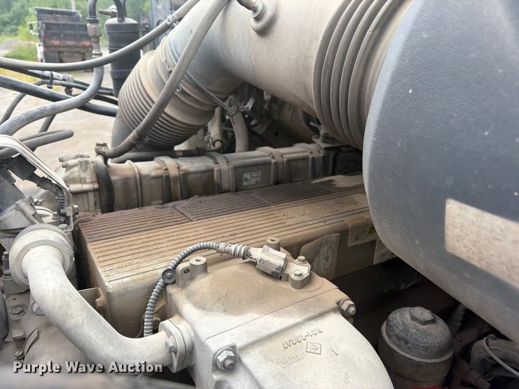 image for item FN5812 2005 Sterling L9500 dump truck