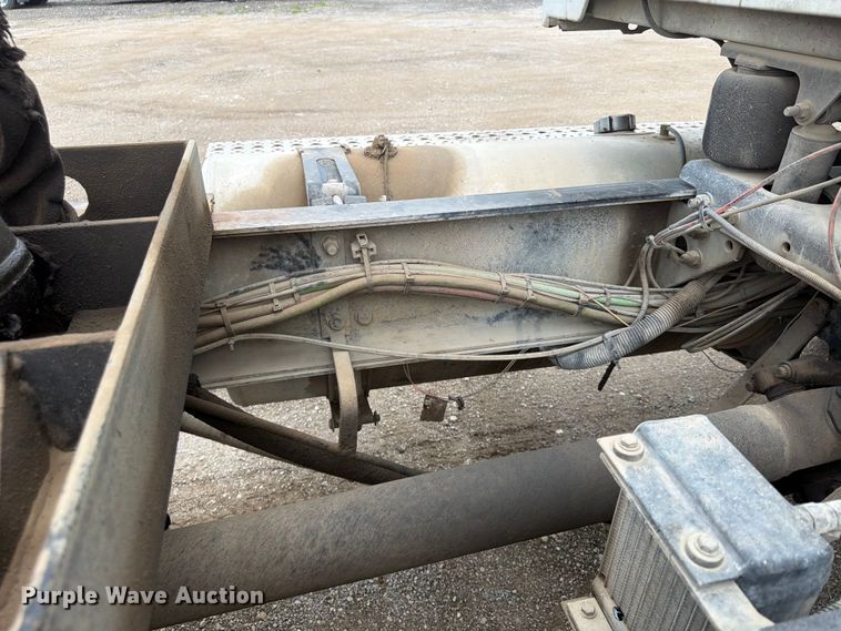image for item FN5812 2005 Sterling L9500 dump truck