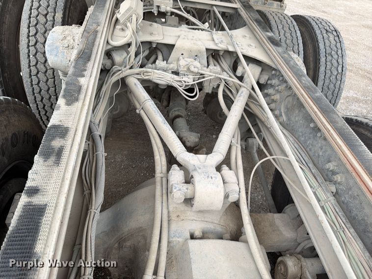 image for item FN5812 2005 Sterling L9500 dump truck