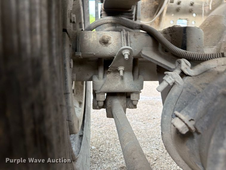 image for item FN5812 2005 Sterling L9500 dump truck