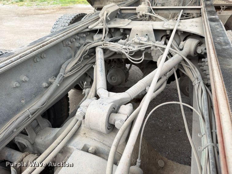 image for item FN5812 2005 Sterling L9500 dump truck