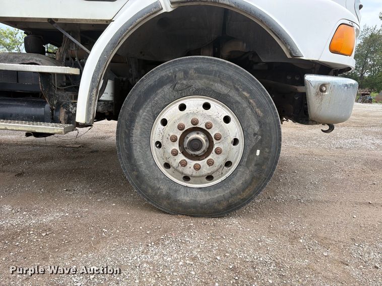 image for item FN5812 2005 Sterling L9500 dump truck