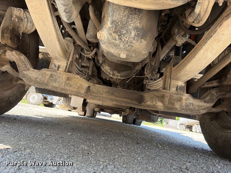image for item FN5820 2009 Kenworth T8 Series dump truck