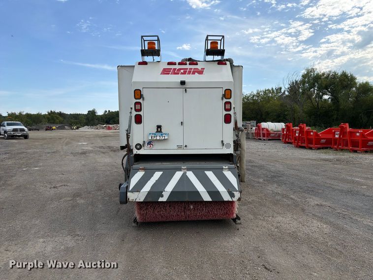 image for item FP3019 2009 Freightliner Business Class M2 street sweeper truck