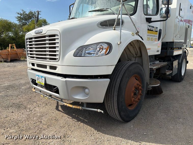 image for item FP3019 2009 Freightliner Business Class M2 street sweeper truck