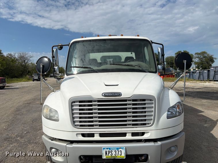 image for item FP3019 2009 Freightliner Business Class M2 street sweeper truck
