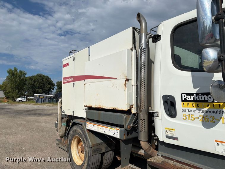 image for item FP3019 2009 Freightliner Business Class M2 street sweeper truck