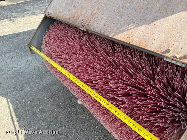 image for item FP3019 2009 Freightliner Business Class M2 street sweeper truck