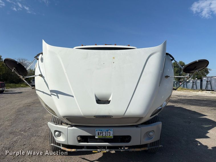image for item FP3019 2009 Freightliner Business Class M2 street sweeper truck