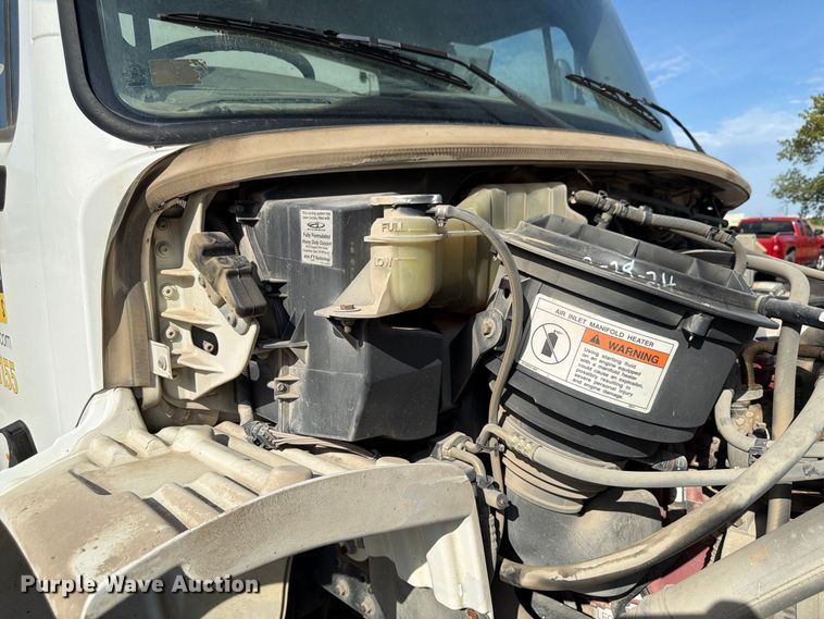 image for item FP3019 2009 Freightliner Business Class M2 street sweeper truck