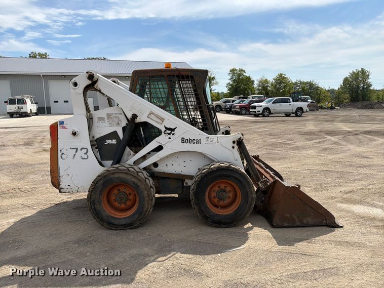 image for item FP3026 2002 Bobcat 873 skid steer loader
