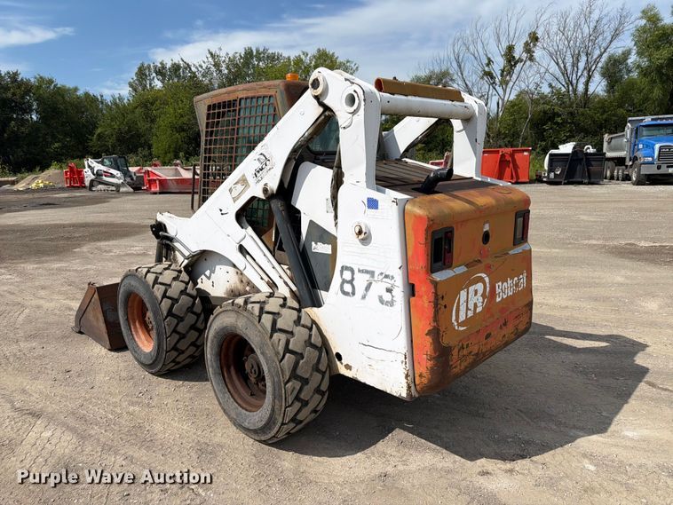 image for item FP3026 2002 Bobcat 873 skid steer loader