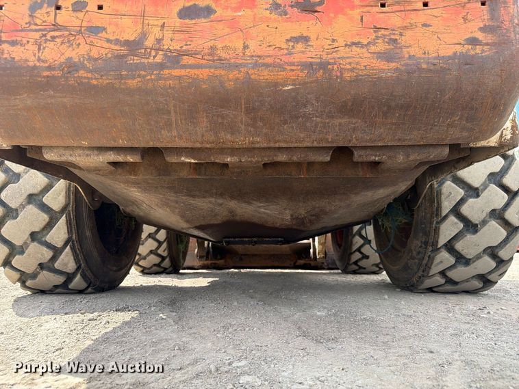 image for item FP3026 2002 Bobcat 873 skid steer loader