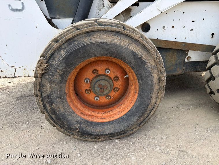 image for item FP3026 2002 Bobcat 873 skid steer loader
