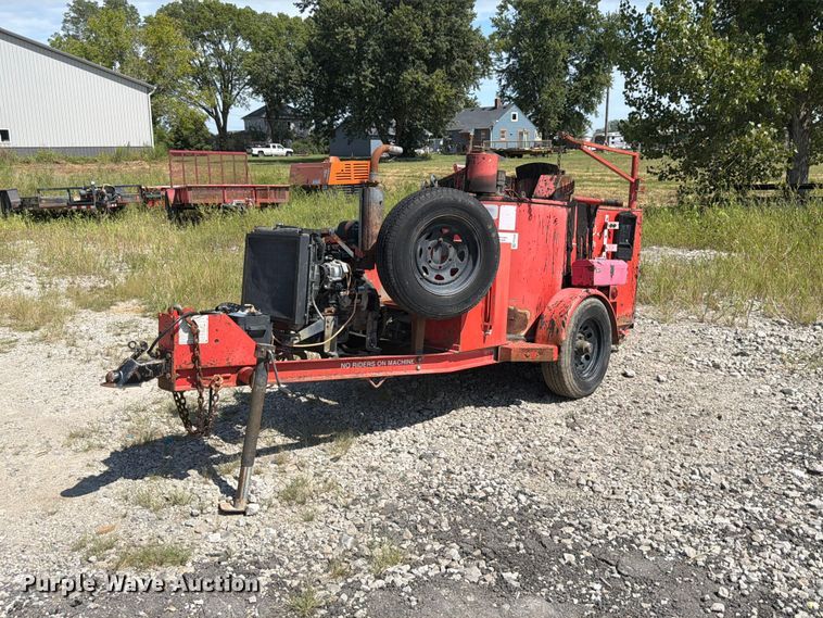2009 Crafco EZ Pour 100D pothole patcher