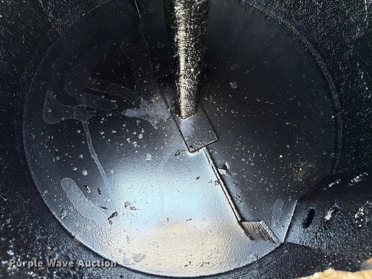 image for item FP3028 2009 Crafco EZ Pour 100D pothole patcher
