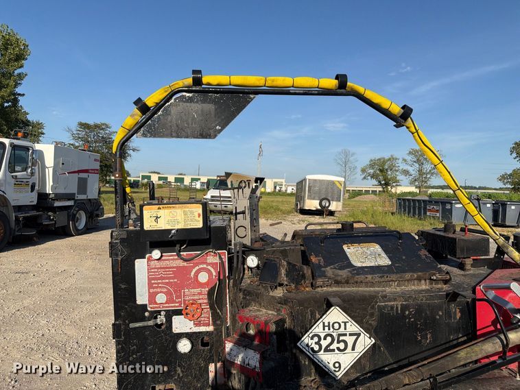 image for item FP3036 2009 CimLine 230DH pothole patcher