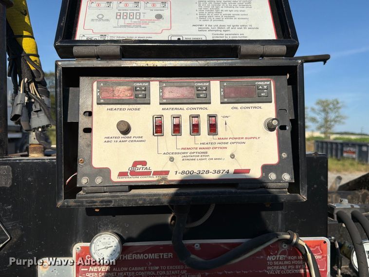 image for item FP3036 2009 CimLine 230DH pothole patcher