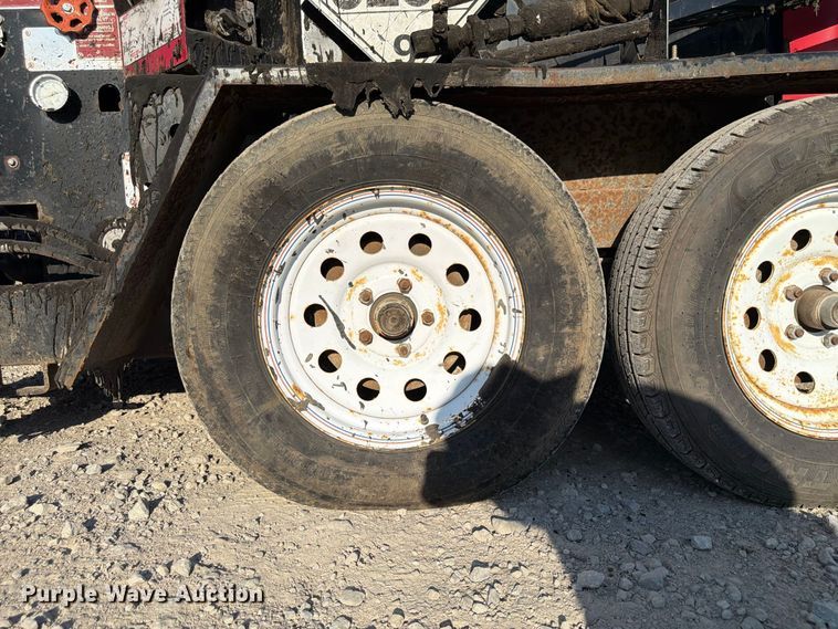 image for item FP3036 2009 CimLine 230DH pothole patcher
