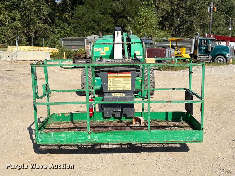 image for item FP3037 JLG 600S boom lift