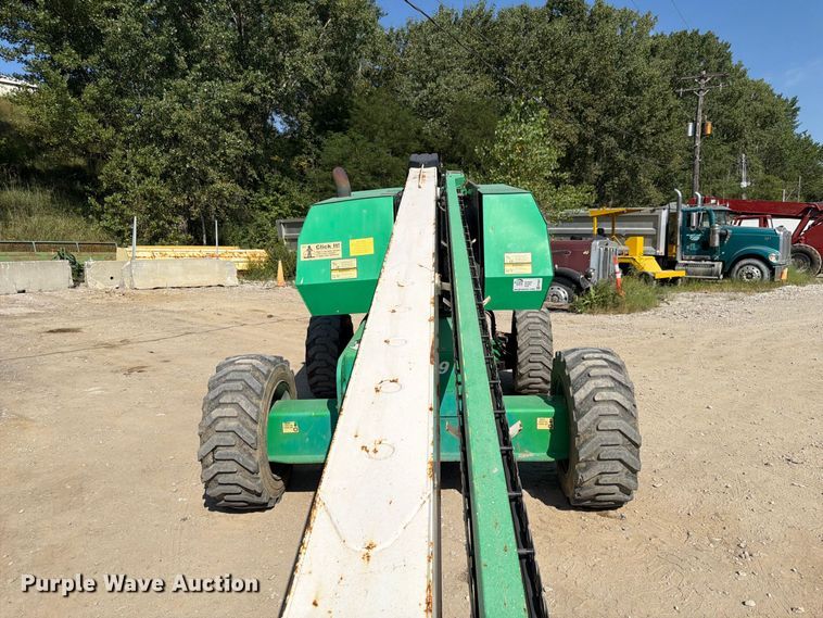 image for item FP3037 JLG 600S boom lift