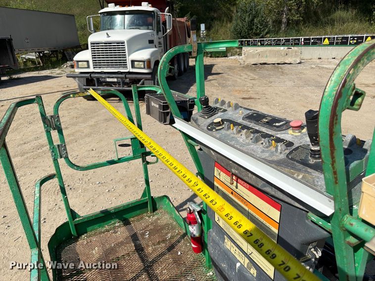 image for item FP3037 JLG 600S boom lift