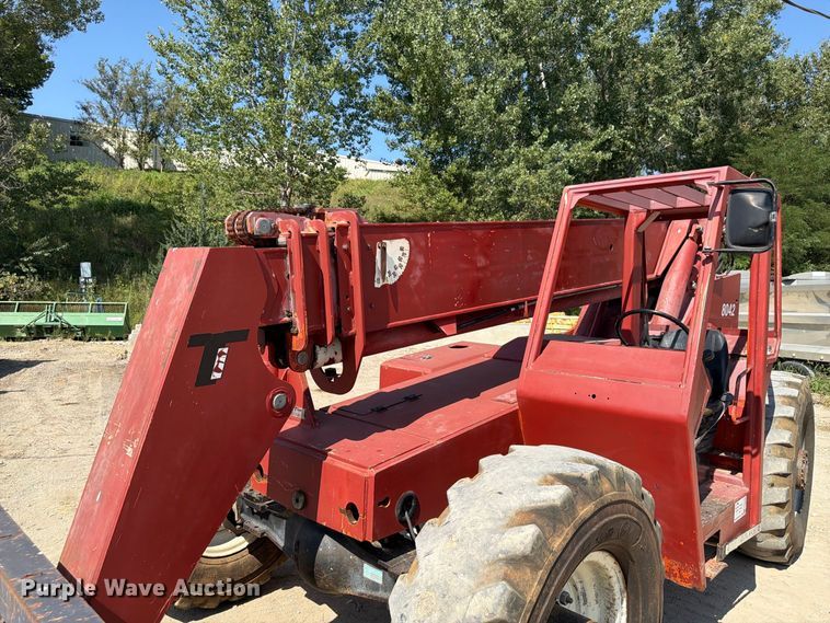 image for item FP3038 1996 Skytrak 8042 telehandler