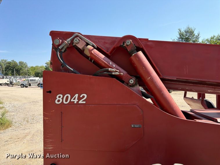 image for item FP3038 1996 Skytrak 8042 telehandler