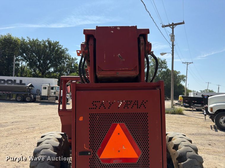 image for item FP3038 1996 Skytrak 8042 telehandler