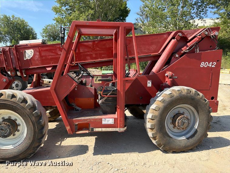 image for item FP3038 1996 Skytrak 8042 telehandler