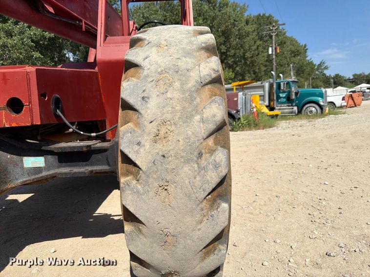 image for item FP3038 1996 Skytrak 8042 telehandler