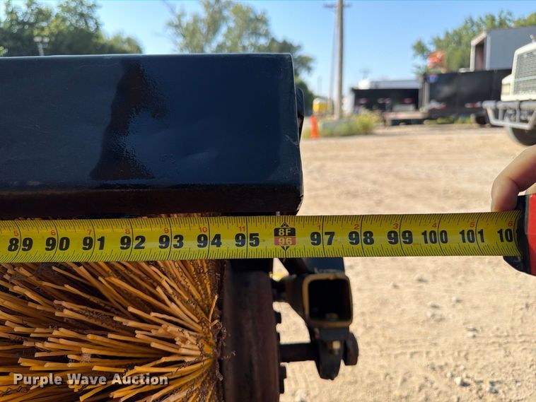 image for item FP3039 Waldon Sweep Master 250 broom