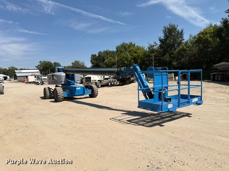 image for item FP3040 2008 Genie S-85 boom lift