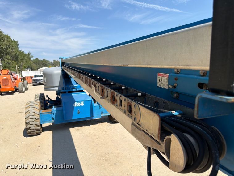 image for item FP3040 2008 Genie S-85 boom lift