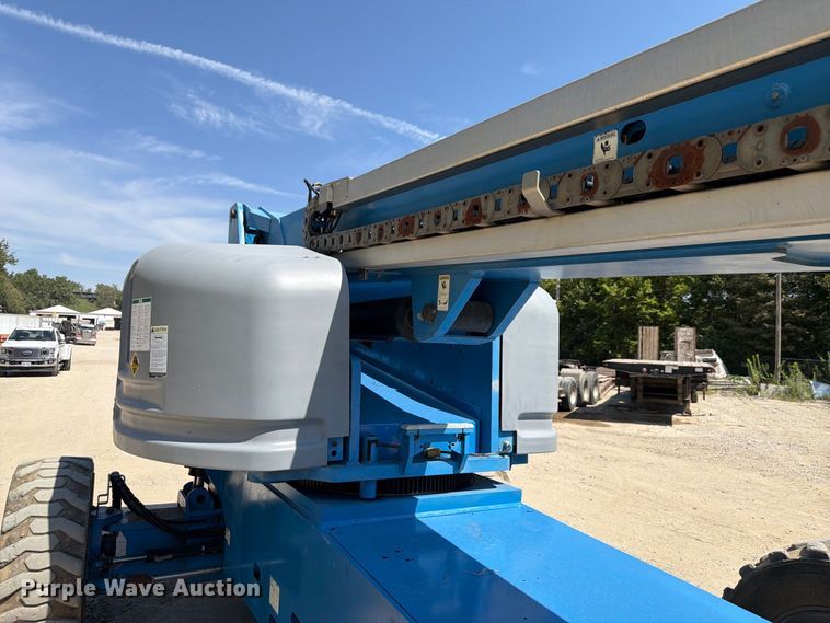 image for item FP3040 2008 Genie S-85 boom lift