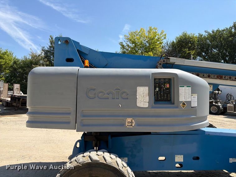 image for item FP3040 2008 Genie S-85 boom lift