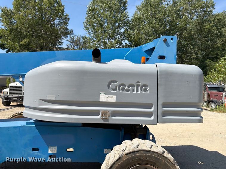 image for item FP3040 2008 Genie S-85 boom lift