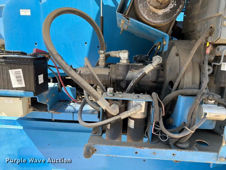image for item FP3040 2008 Genie S-85 boom lift
