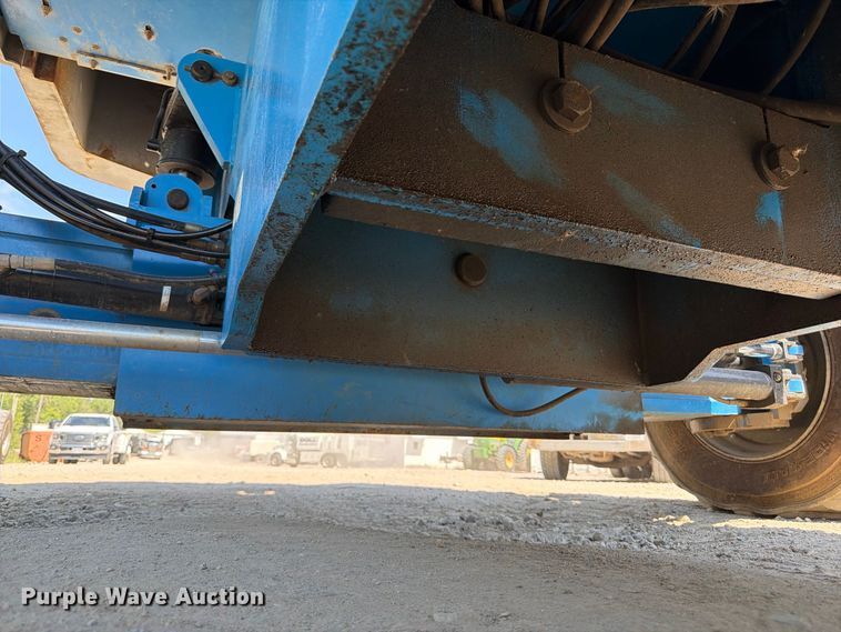 image for item FP3040 2008 Genie S-85 boom lift