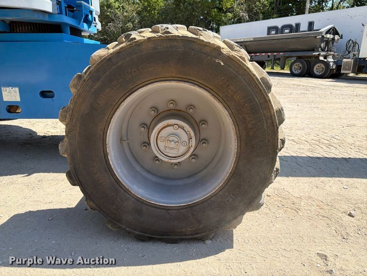 image for item FP3040 2008 Genie S-85 boom lift