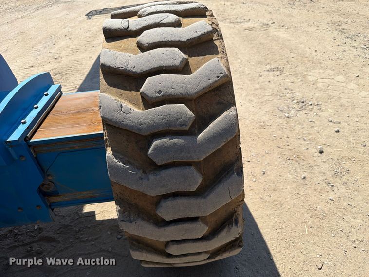 image for item FP3040 2008 Genie S-85 boom lift