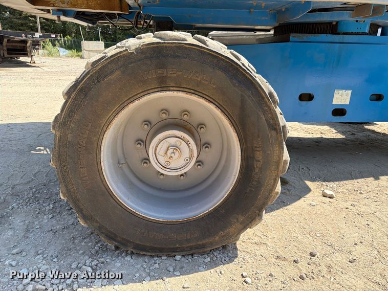 image for item FP3040 2008 Genie S-85 boom lift