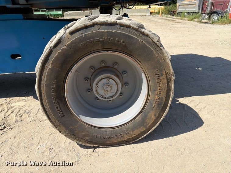 image for item FP3040 2008 Genie S-85 boom lift