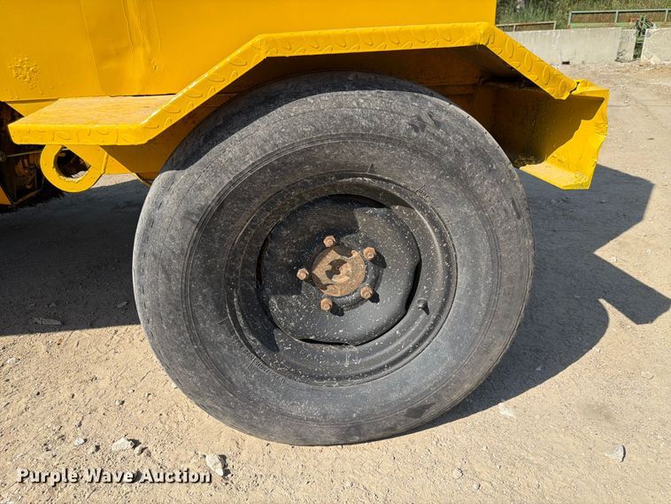 image for item FP3041 Broce RJ300 broom
