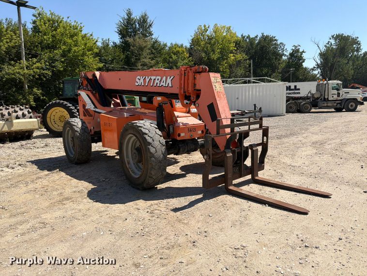 image for item FP3042 2014 JLG 8042 telehandler