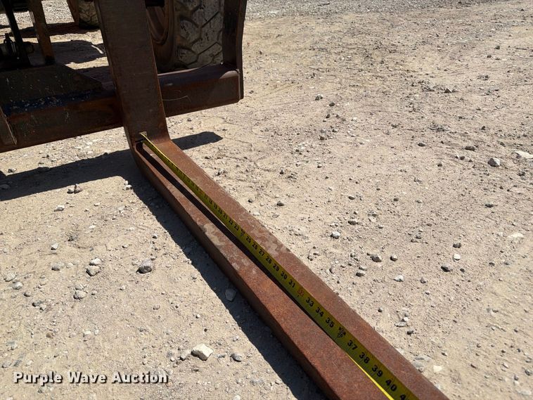 image for item FP3042 2014 JLG 8042 telehandler